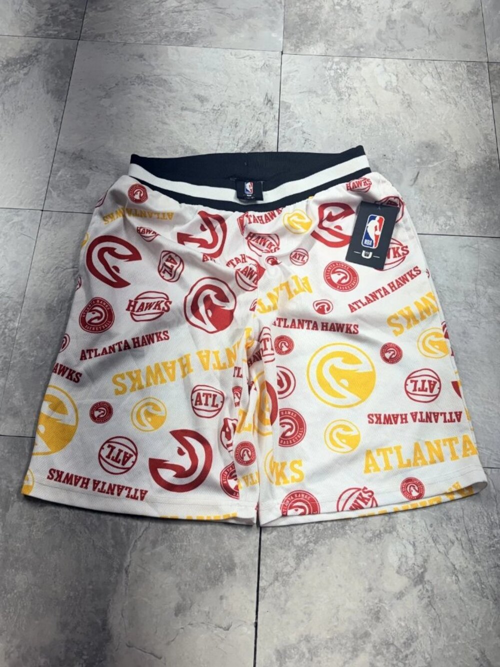 Atlanta Hawks Basketball Shorts Men's S White Red Yellow All Over Print NBA Y2K